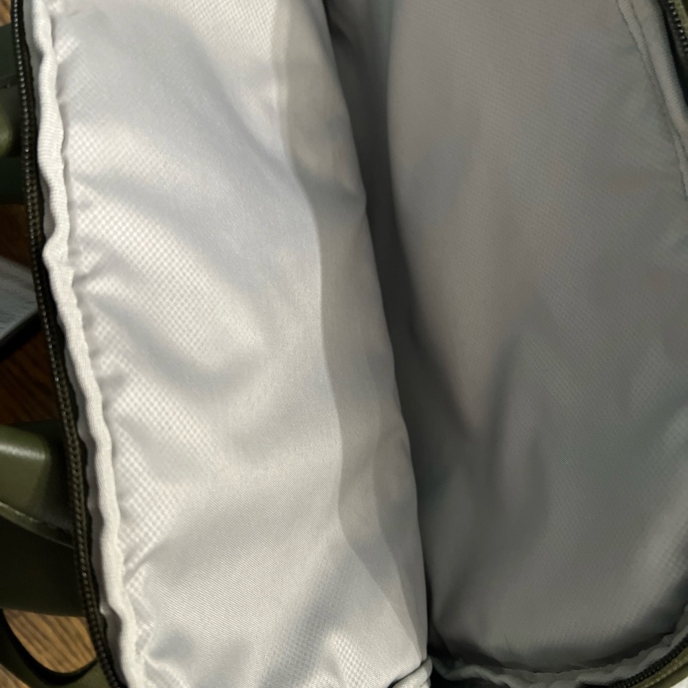 TUMI Dark Green Halsey Voyageur Backpack NWT - Picture 8 of 8